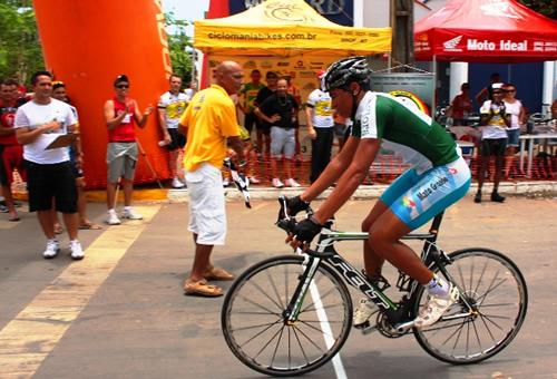 O atleta André Prado, de Rosário Oeste, foi o grande campeão na categoria Elite da Copa Amazônia de Ciclismo / Foto: Divulgação