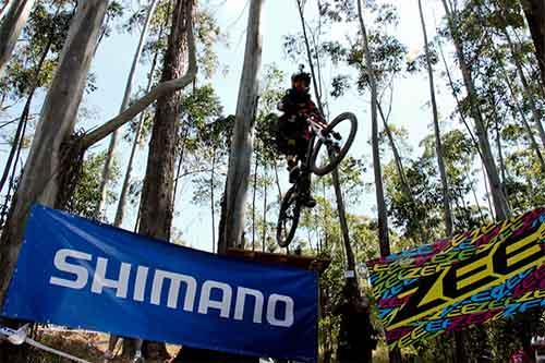 Mounatain bike downhill / Foto: Maximiliano Blanco/Shimano Latin America
