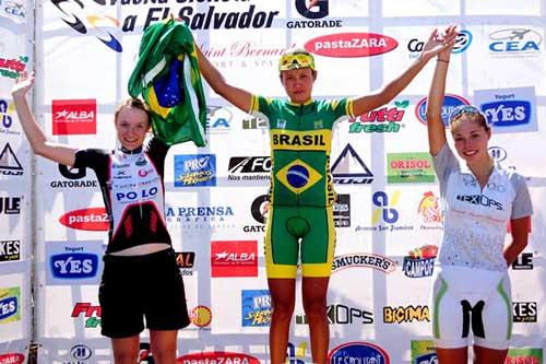 Brasil faz bonito em El Salvador e vence sexta etapa com Uenia Fernandes / Foto: Divulgação