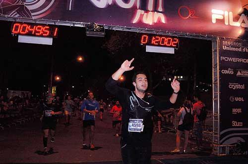 Segundo a organização do evento, são esperados 7 mil e 500 corredores para a etapa do Night Run em Belo Horizonte / Foto: Divulgação  