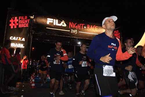 Fila Night Race iluminou a noite de Salvador / Foto: Divulgação 
