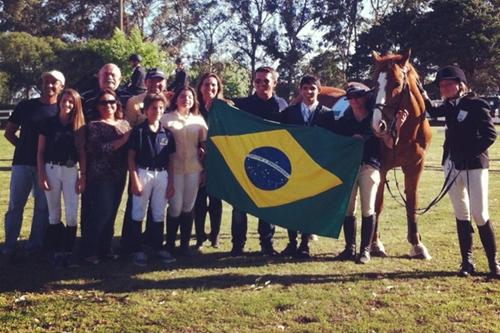 O time Brasil com seu instrutores e chefe de equipe / Foto: CBH