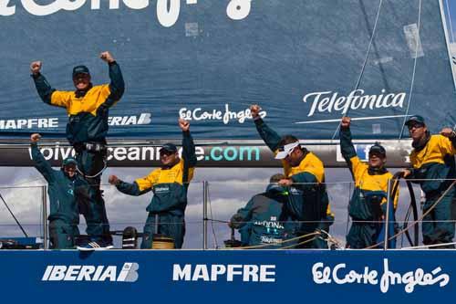 Espanhóis do Team Telefónica com brasileiro a bordo / Foto: Ian Roman/Volvo Ocean Race 