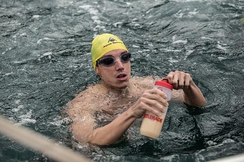 Maratonista aquático se prepara para Travessia Capri-Nápoles, uma das mais prestigiadas da Europa / Foto: Matheus Zica