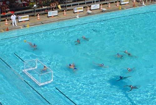No dia do aniversário e competindo em sua piscina, o Flamengo dominou o Brasileiro Juvenil de polo aquático / Foto: Fla Imagens
