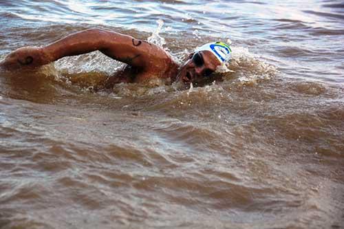  Samir Barel (Novac Sports) foi top 10 da mais longa prova oficial de maratona aquática no Mundo / Foto: Talita Saab