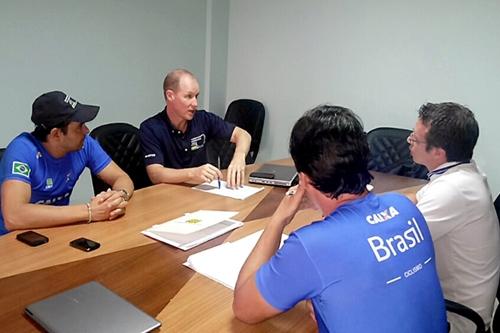 Reunião técnica com Tim Carswell / Foto: CBC / Divulgação