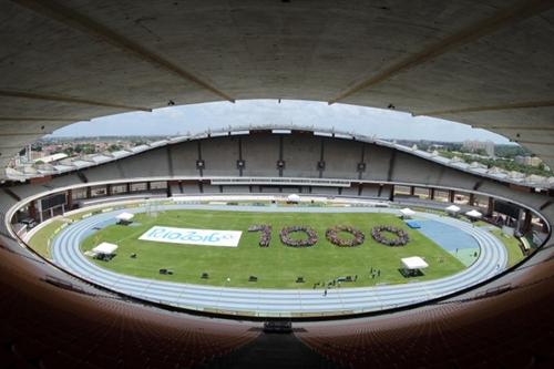 Número 1000 é formado por mil jovens no gramado do Mangueirão, local das provas de atletismo dos JEJs / Foto: Gaspar Nóbrega / Inovafoto / COB