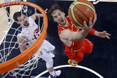 A Espanha, de Pau Gasol, tentará garantir em casa uma vaga no torneio Olímpico masculino de basquetebol / Foto: Getty Images / Eric Gay
