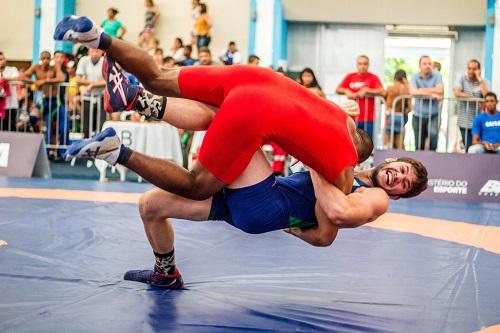 Matheus Frota vence categoria até 74kg / Foto: Ruiva Fight/CBW