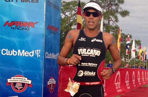 Santiago Ascenço terminou em 2º lugar a prova 2575 Triathlon Series Florida (EUA), realizada na praia de Sandpiper, no último domingo / Foto: Divulgação