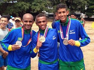 Gilberto, Daniel e José Miguel, os medalhistas / Foto: Divulgação CBAt