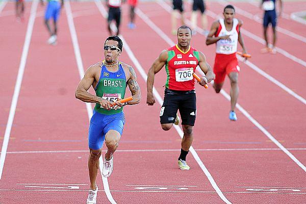 Bronze nos 200 m, Bruno Lins fecha o revezamento 4x100 m campeão em Guadalajara  / Foto: Wagner Carmo/CBAt