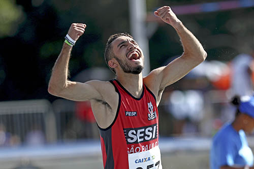 Adrian Vieira, campeão no distância   / Foto: Wagner Carmo/CBAt