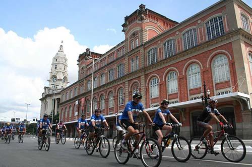 Passeio mostrará os principais pontos da cidade / Foto: Divulgação Sampa Bikers Passeio mostrará os principais pontos da cidade / Foto: Divulgação Sampa Bikers