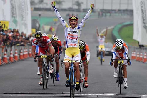 Roberto Pinheiro venceu no masculino / Foto: Ivan Storti/FPCiclismo