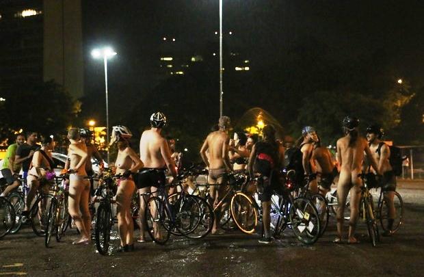 Ciclistas protestam em Porto Alegre / Foto: Carolina Marquis / G1