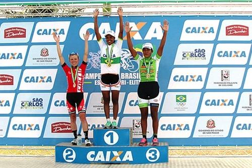 Márcia Fernandes, em junho, quando conquistou o brasileiro de estrada / Foto: CBC / Divulgação