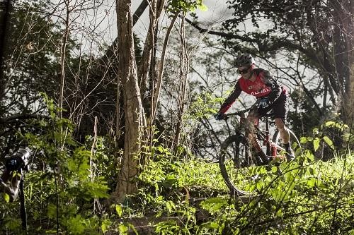 Em Cali, na Colômbia, Gideoni Monteiro disputa terceira etapa da Copa do Mundo de Pista. Na Argentina, equipe Weber Shimano Ladies Power começa bem a Volta Feminina de San Juan, com vitória na abertura / Foto: Divulgação