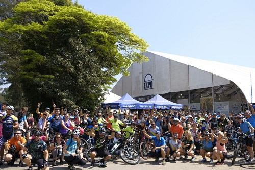 Primeiro dia aberto ao público, este sábado (16), teve test-ride com 1.300 participantes e momento especial, de muita emoção, no Pedal Inclusivo / Foto: Luciano Milano / FS Fotografia