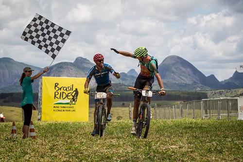Vice-campeão do mundo, Ferreira repetiu triunfo de 2016 na ida de Arraial d'Ajuda, em Porto Seguro, para Guaratinga / Foto: Fabio Piva/Brasil Ride