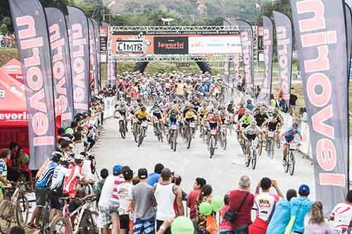 Largada da Copa LM Bike de Amadores / Foto: Bruno Senna/CIMTB