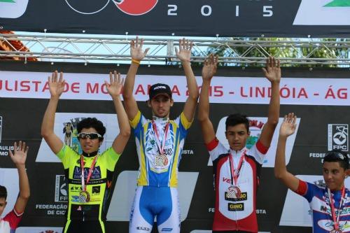 Atletas do Clube de Ciclismo de São José dos Campos marcam presença no Campeonato Paulista de Montanha 2015 / Foto: Divulgação / CCSJC