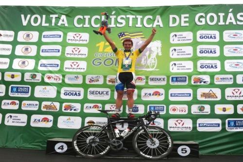 Ciclista de RP vence segunda etapa e assume liderança da Volta de Goiás / Foto: Martinez Assessoria / Divulgação