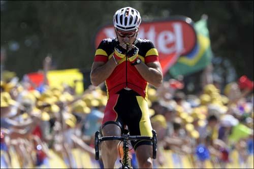 O belga Philippe Gilbert, da Omega Pharma-Lotto, foi o grande vencedor da primeira etapa do Tour de France 2011/ Foto: Divulgação