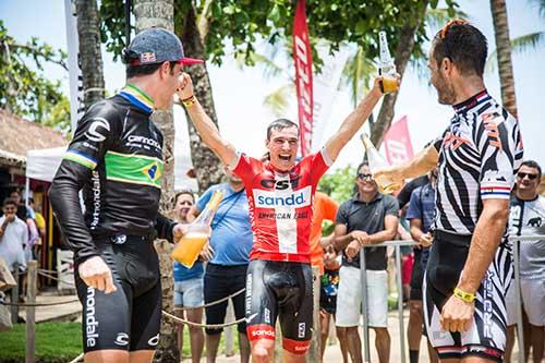 Alegria do vencedor da sexta etapa  / Foto: Fabio Piva / Brasil Ride