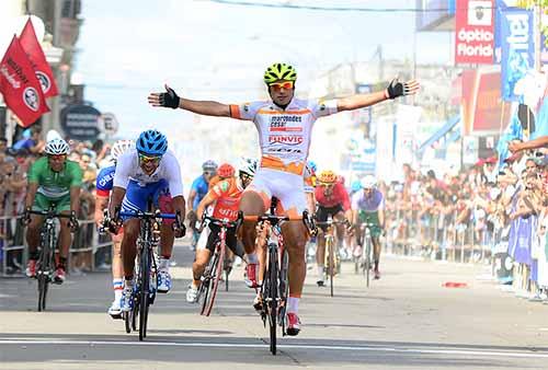 Francisco Chamorro conquistou a vitória na 2ª etapa da Volta Ciclística do Uruguai  / Foto: Luis Claudio Antunes/Bike76