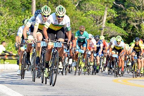A equipe Funvic/São José dos Campos disputa, no domingo (10), a 3ª etapa do Campeonato Valeparaibano de Ciclismo / Foto: Luis Claudio Antunes/Bike76.com