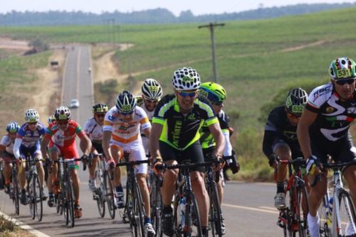 André Bretas / Foto: Rodrigo Philipps / BES /Nicola Pizarro/FPCiclismo