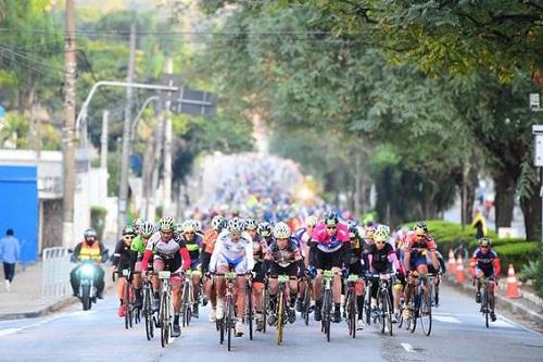 Tradicional disputa reunirá os melhores ciclistas do país / Foto: Sérgio Barzaghi/Gazeta Press