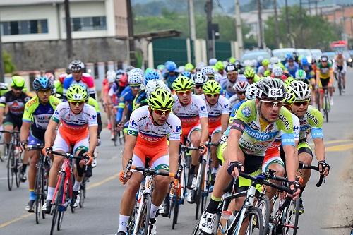 Mais de 400 ciclistas são aguardados na competição. Campeonato começa na próxima quinta (24.08) e segue até domingo com provas de contrarrelógio e resistência / Foto: Luis Claudio/CBC