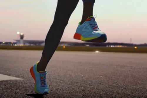 ASICS lança nova linha de tênis com tecnologia de alta performance para quem quer correr mais rápido / Foto: Divulgação