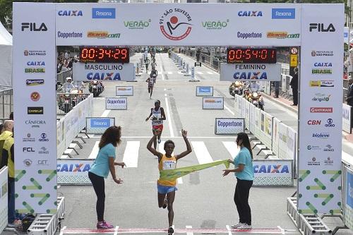 A etíope Ymer Ayalew, vencedora em 2008, 2014 e 20015, estará em busca da quarta conquista. Prova será no dia 31, a partir das 8h20 / Foto: Djalma Vassão/Gazeta Press A etíope Ymer Ayalew, vencedora em 2008, 2014 e 20015, estará em busca da quarta conquista. Prova será no dia 31, a partir das 8h20 / Foto: Djalma Vassão/Gazeta Press
