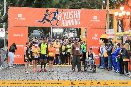 No último domingo (28), aconteceu a etapa de Curitiba da A.Yoshii Running, que reuniu mais de 800 corredores  / Foto: Divulgação
