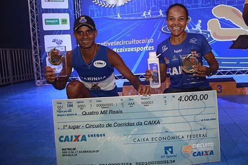 Os campeões Gilberto e Joziane  / Foto: Luiz Doro /adorofoto/HT Sports