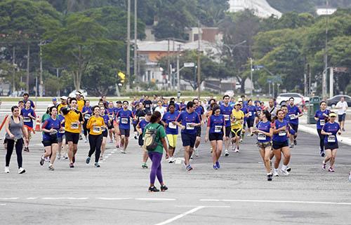 Projeto Arrastão e preparador físico Marcos Paulo Reis lançam mais uma edição da corrida que une esporte e solidariedade / Foto: Divulgação Projeto Arrastão e preparador físico Marcos Paulo Reis lançam mais uma edição da corrida que une esporte e solidariedade / Foto: Divulgação