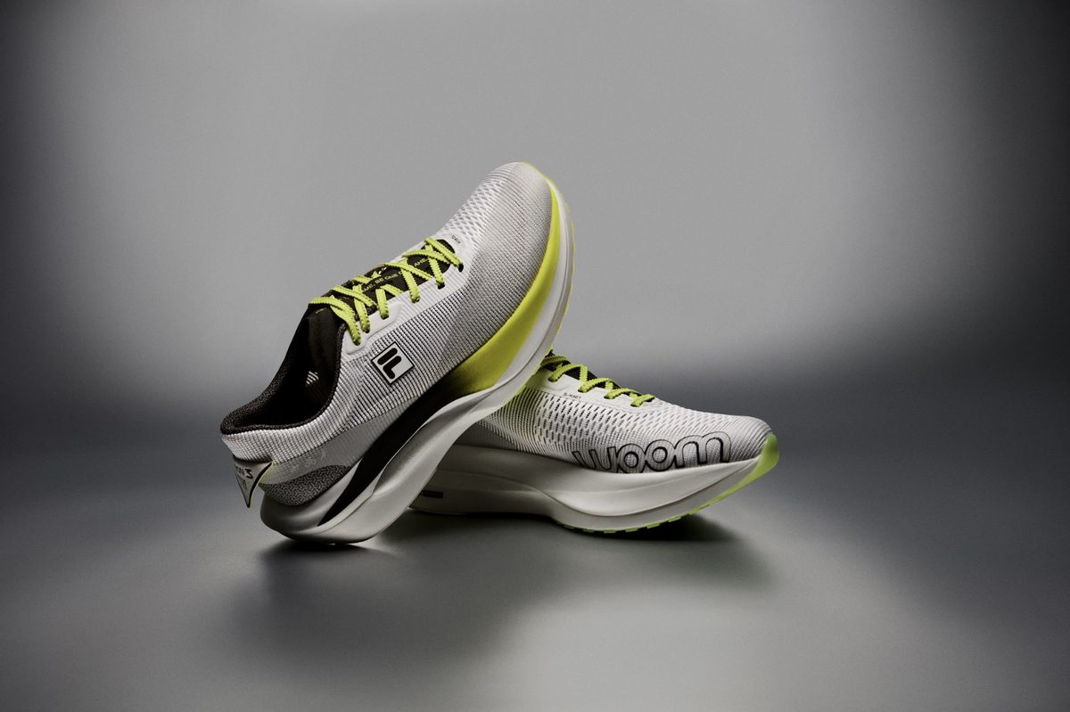 FILA e WOOM lançam collab para triatletas