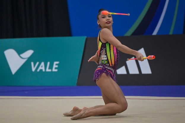 Ginastas Amanda Manente e Beatriz Vieira disputam finais nos Jogos da Juventude