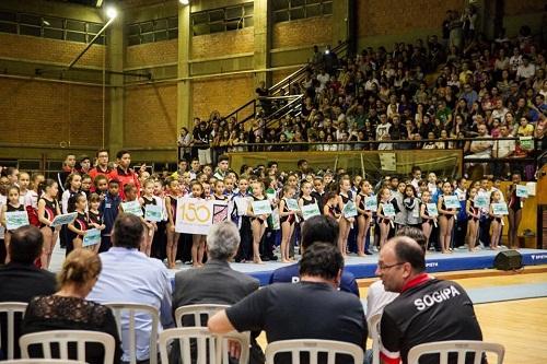 Mais de 200 ginastas competiram na Sogipa, em Porto Alegre (RS) / Foto: Daniel Nunes