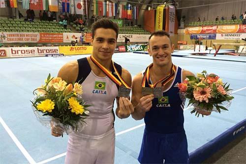 Petrix e Diego foram medalhistas de prata neste domingo (16)  / Foto: Divulgação