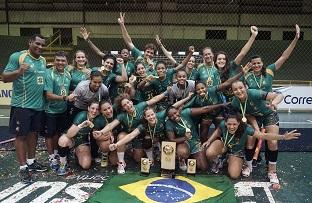 Equipe Júnior também foi campeã pan-americana sem perder nenhum jogo / Foto: Divulgação