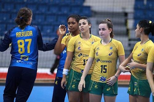 No último jogo da equipe na competição, brasileiras fizeram partida equilibrada com a Alemanha / Foto: Divulgação/IHF