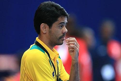 Cristiano Rocha, técnico da Seleção Juvenil / Foto: Divulgação/IHF