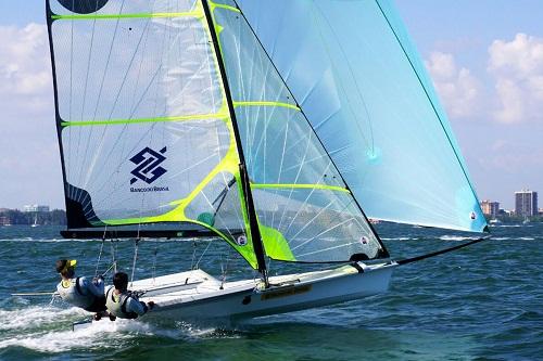 Agora em uma nova categoria no iatismo, a 49er, bicampeão olímpico vai em busca de experiência para decidir, no futuro, se fará um novo ciclo até os Jogos de Tóquio 2020 / Foto: Divulgação Agora em uma nova categoria no iatismo, a 49er, bicampeão olímpico vai em busca de experiência para decidir, no futuro, se fará um novo ciclo até os Jogos de Tóquio 2020 / Foto: Divulgação