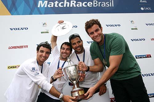 Campeões comemoram / Foto: Vitor Silva/SSPress Campeões comemoram / Foto: Vitor Silva/SSPress