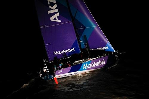 O Team Brunel venceu, no fim da noite desta segunda-feira (28), a nona etapa da Volvo Ocean Race / Foto: Ainhoa Sanchez/Volvo Ocean Race